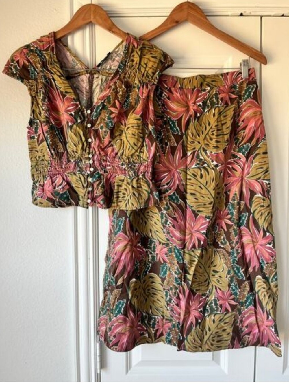 Linen Set- Skirt And Top In Brushstroke Monstera Motif